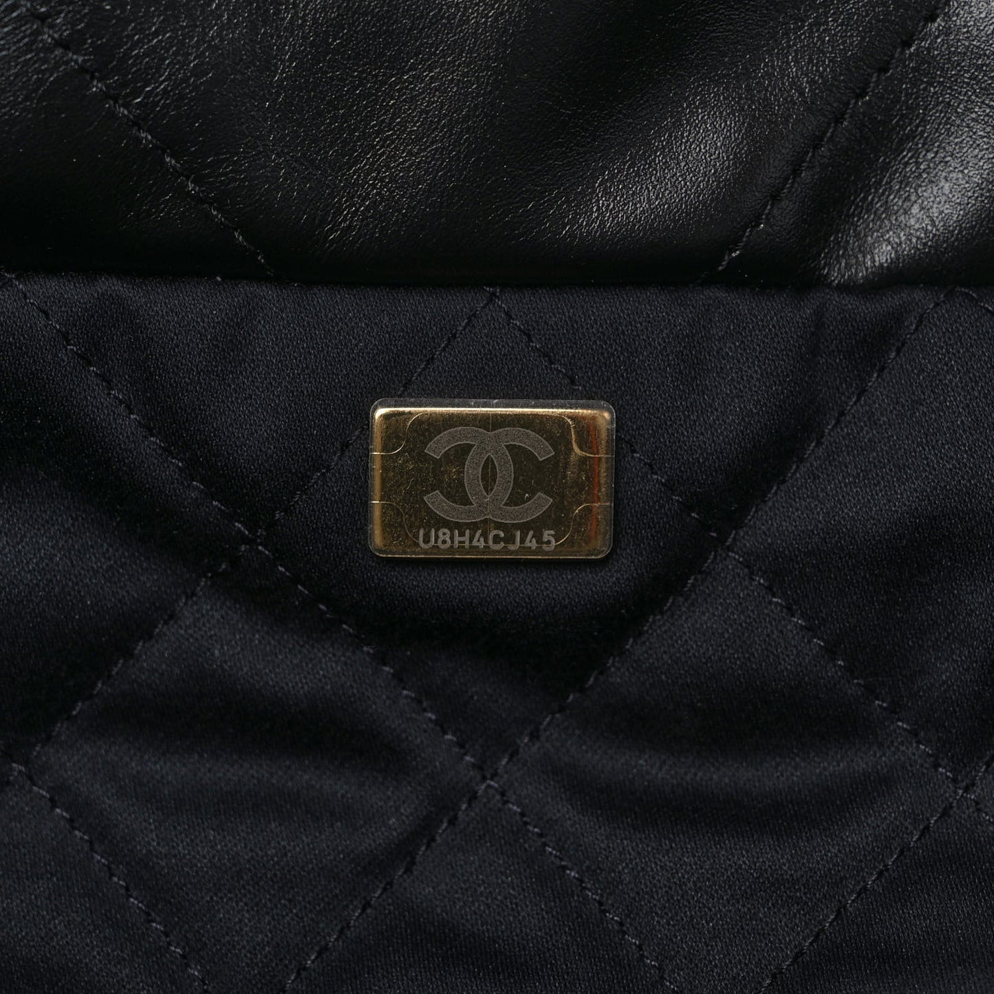 Shiny Calfskin Quilted Small Chanel 22 Black