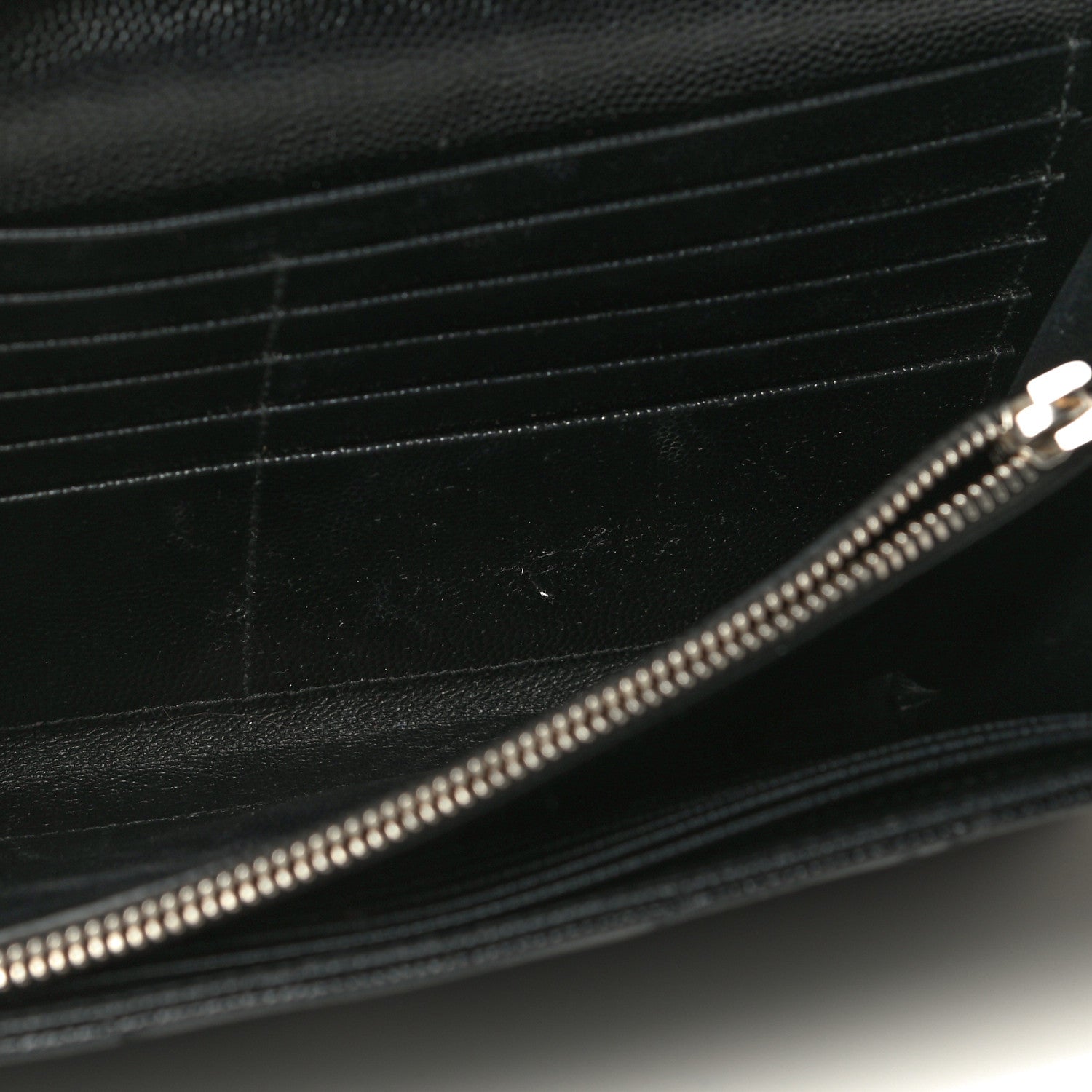 Saint Laurent Grain De Poudre Matelasse Chevron Monogram Chain Wallet Black 12 of 21