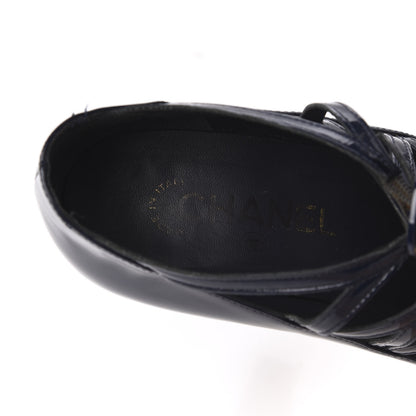Chanel Patent Calfskin Quilted CC Strap Pumps 35 Navy Gold 7 of 10