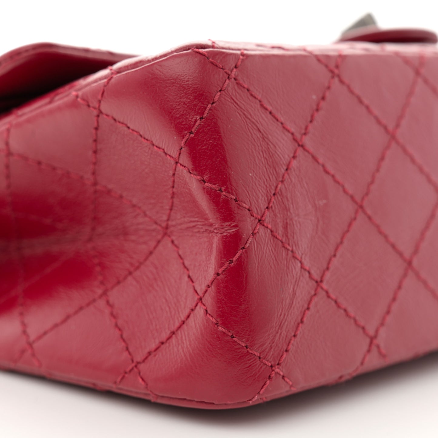 Aged Calfskin Quilted 2.55 Reissue 225 Flap Red