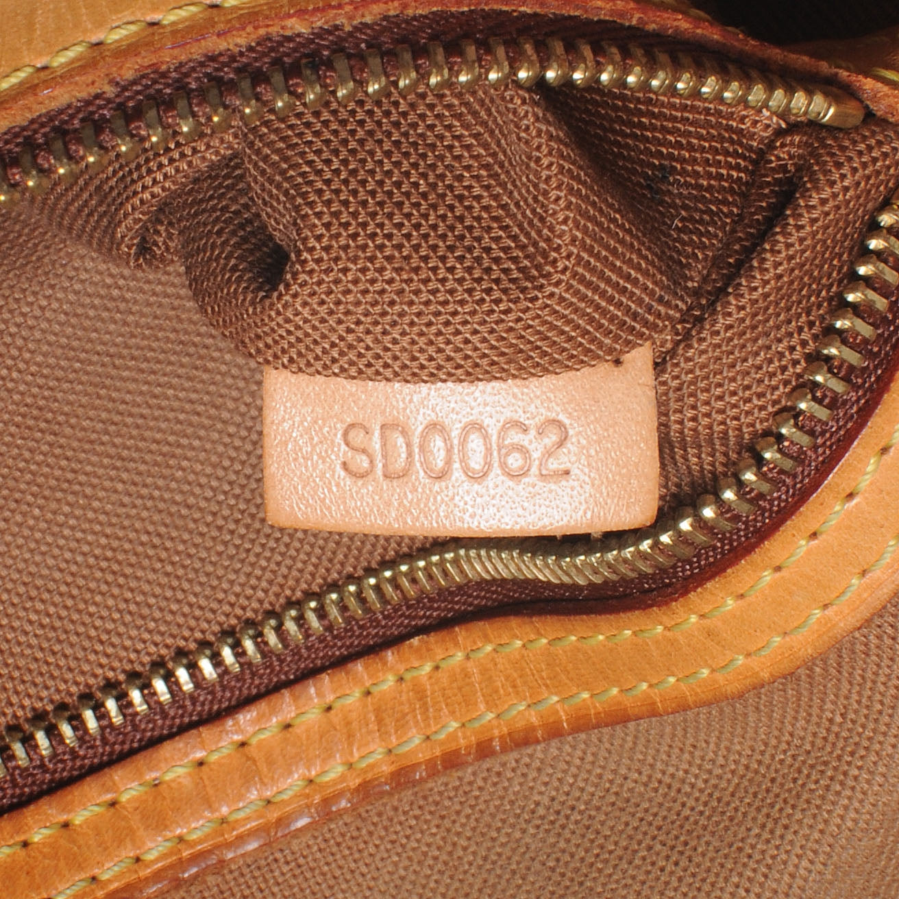 Monogram Mini Looping
