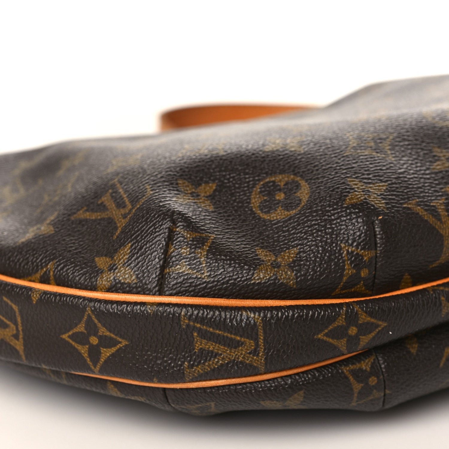 Louis Vuitton Monogram Croissant MM 7 of 10