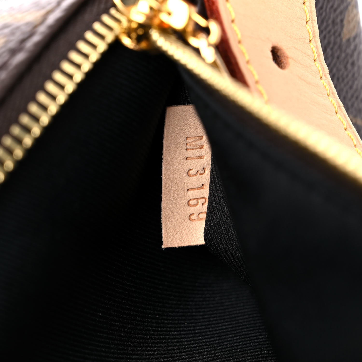 Louis Vuitton Monogram Bumbag 7 of 15