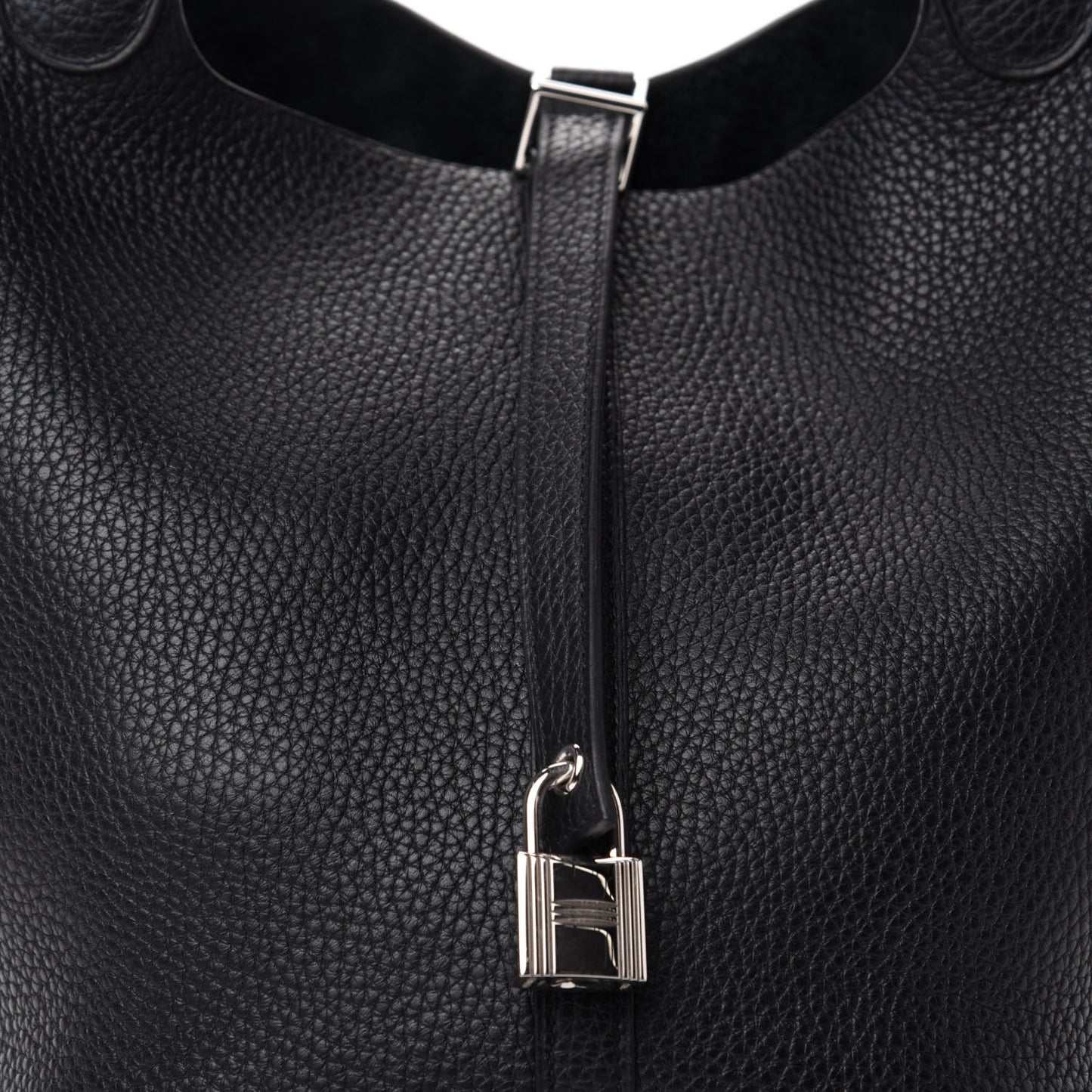 Taurillon Clemence Picotin Lock 22 MM Black