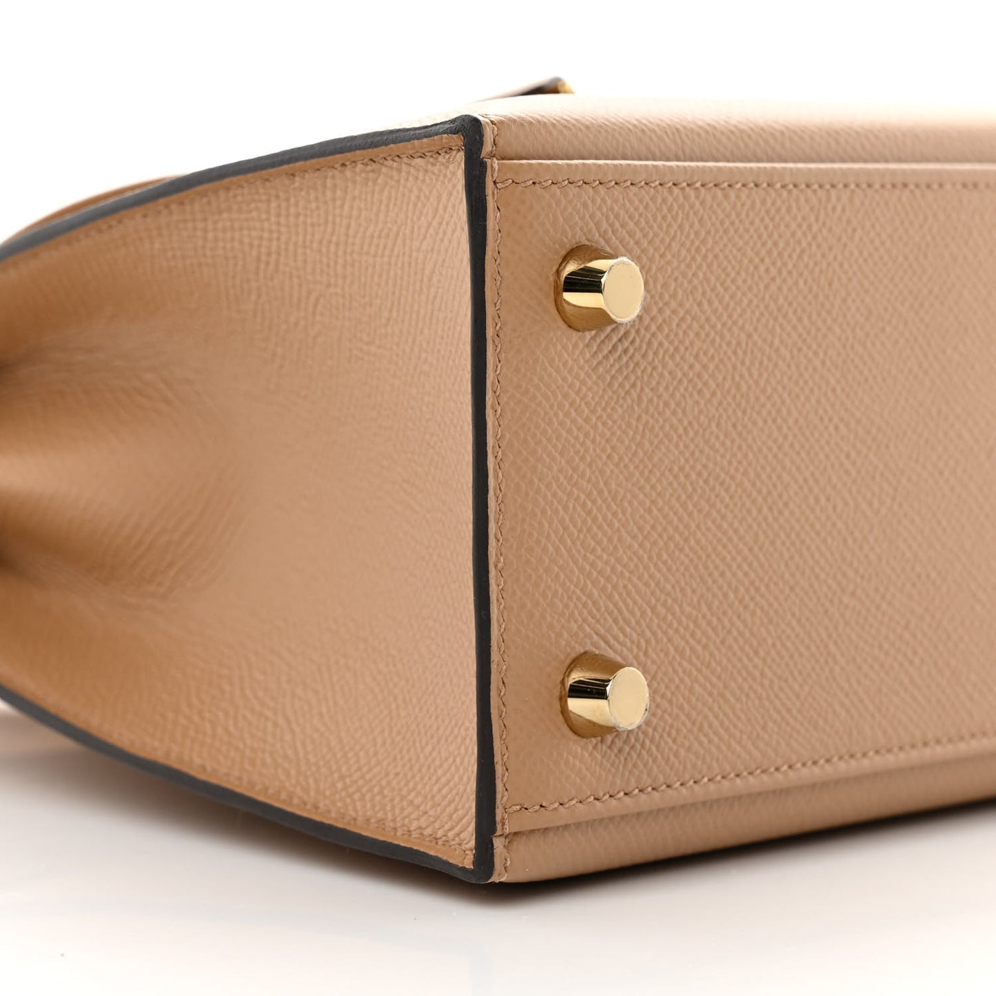 Epsom Kelly Sellier 25 Chai