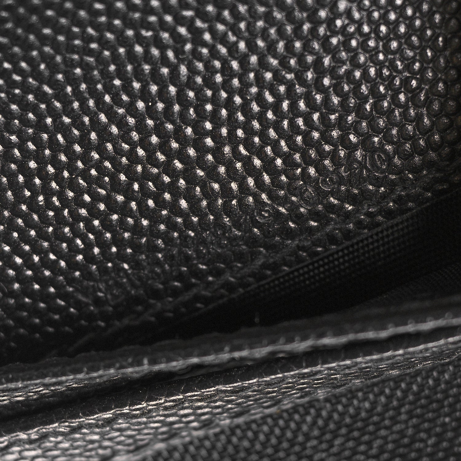 Saint Laurent Grain De Poudre Matelasse Chevron Monogram Zipped Card Case Black 8 of 8