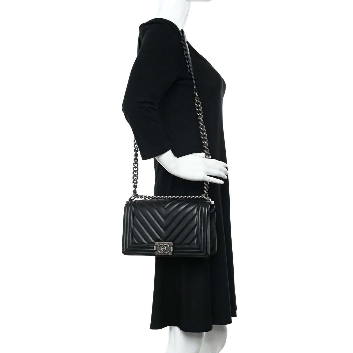 Calfskin Chevron Quilted Medium Boy Flap Black