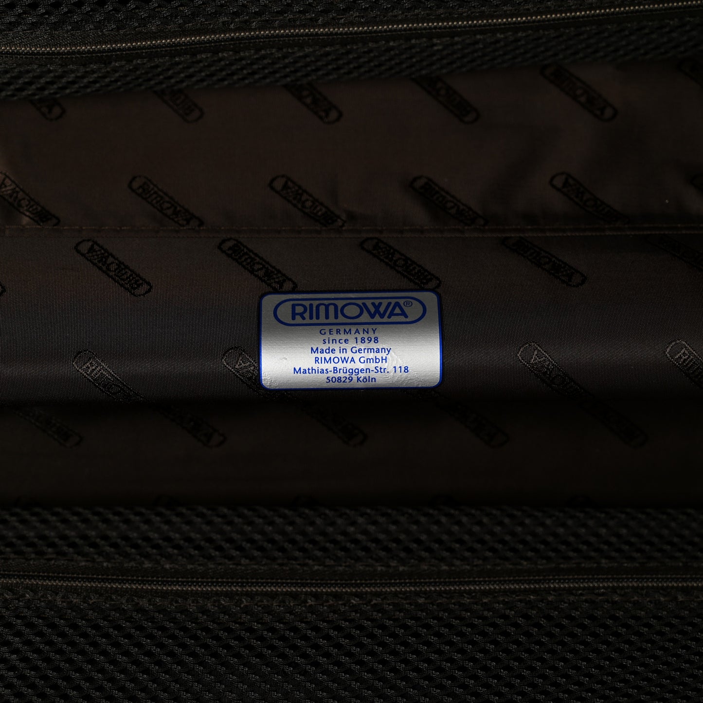 Aluminum Topas 52 Titanium