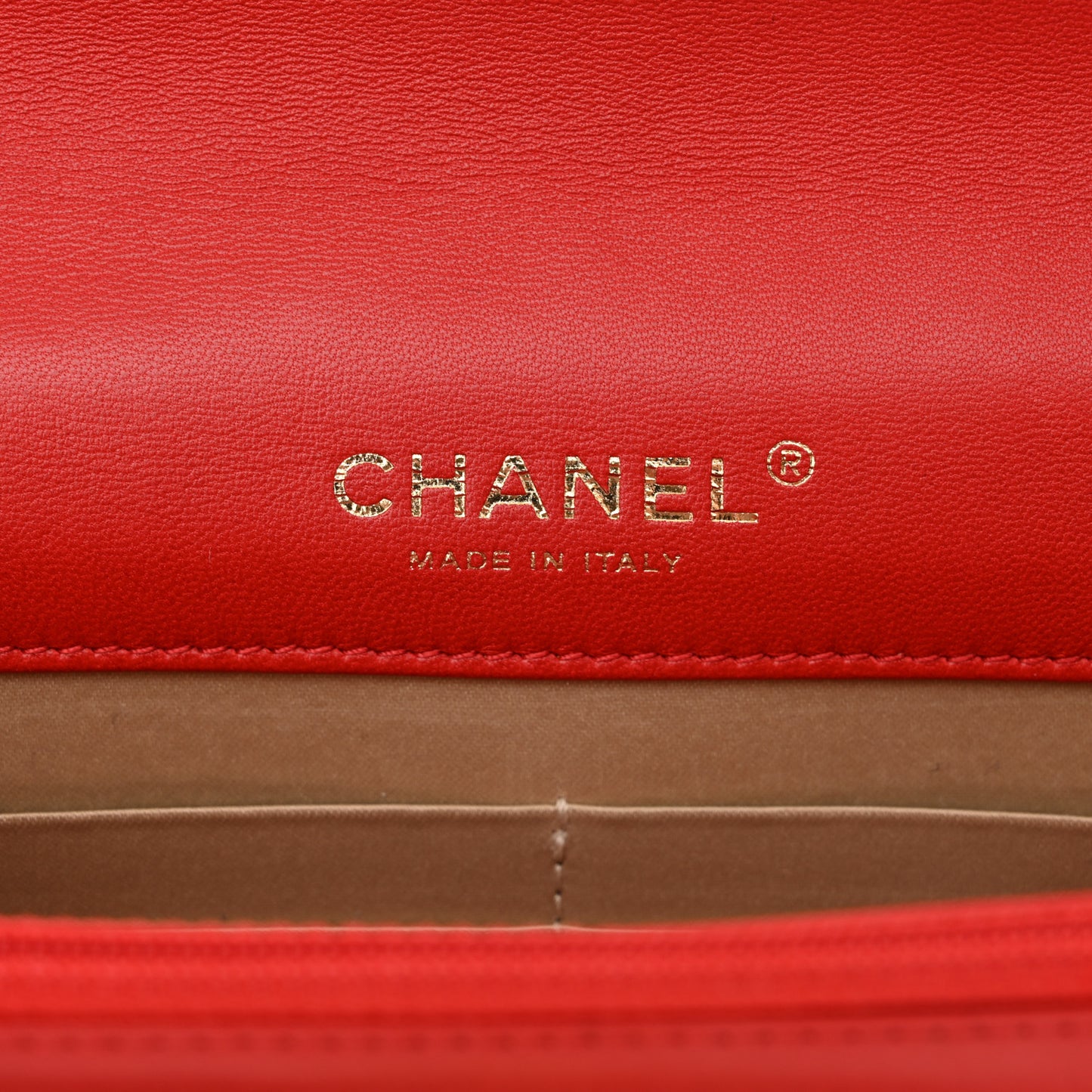 Lambskin Quilted Golden Class Wallet on Chain WOC Red