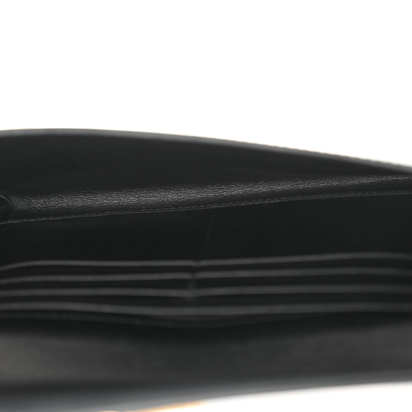 Saffiano Vernice Triangle Chain Wallet Black