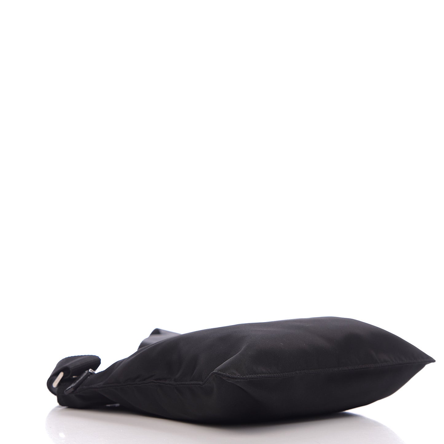Nylon Flat Messenger Bag Black