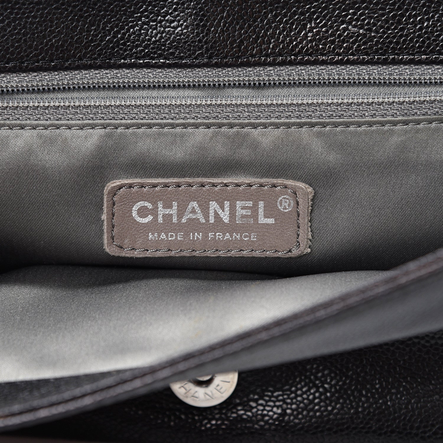 Chanel Glazed Caviar Small Pocket In The City Shoulder Bag Black 5 of 11