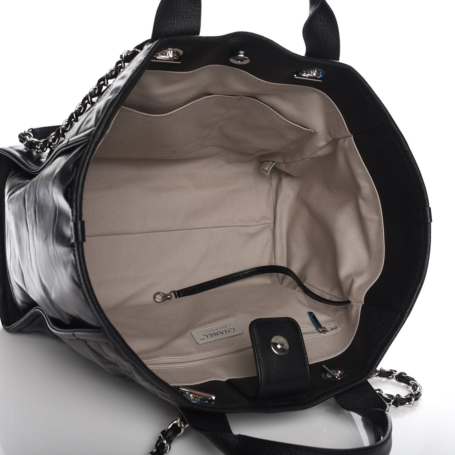 Glazed Calfskin Large Deauville Tote Black