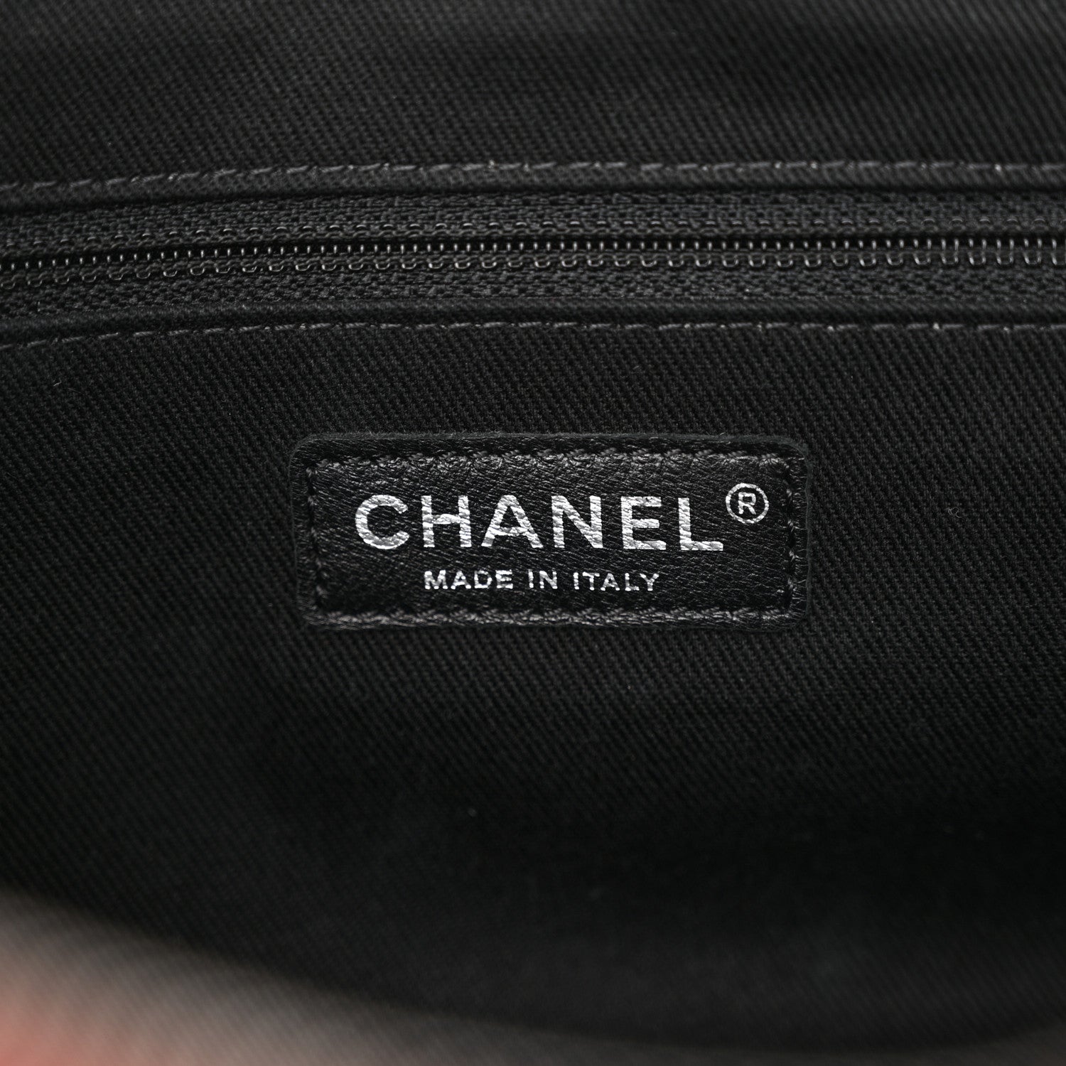 Chanel Iridescent Caviar Quilted Large Chic Flap Red 6 of 14