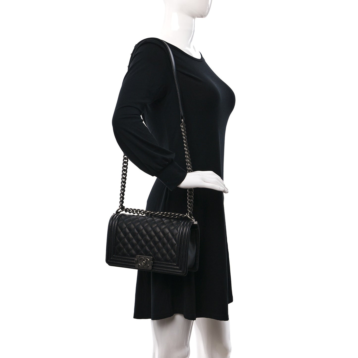 Caviar Quilted Medium Boy Flap Black
