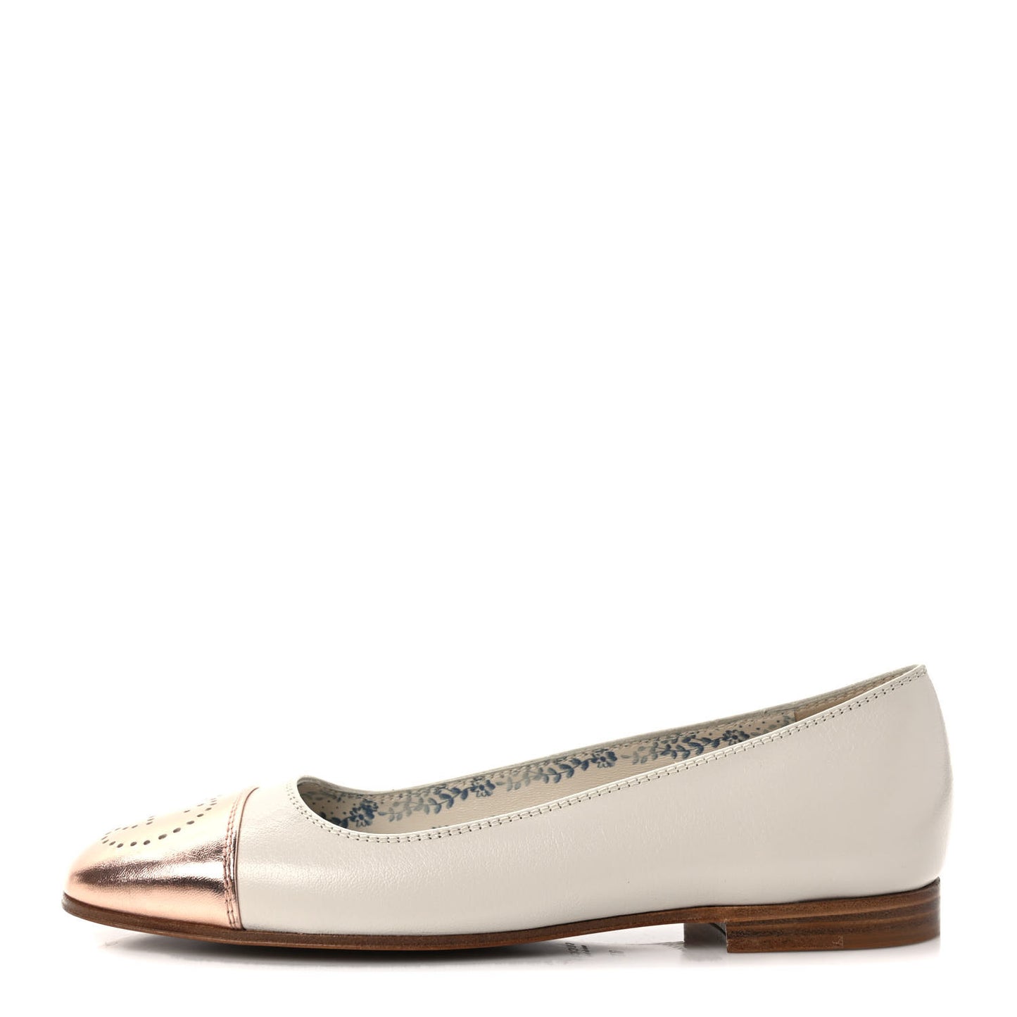 Metallic Nappa Goatskin Perforated Interlocking G Ballet Flats 37 Salmone Mystic White