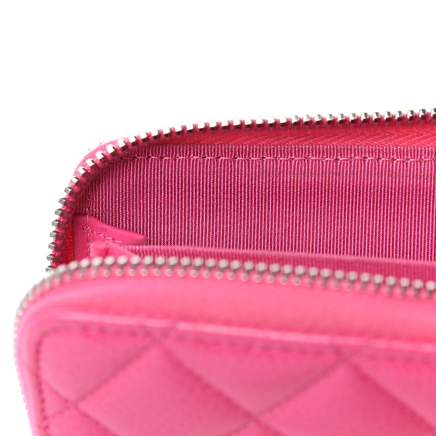 Caviar Quilted Zip Coin Purse Pink