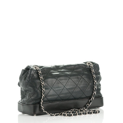 Chanel Calfskin Quilted VIP Flap Black 3 of 7