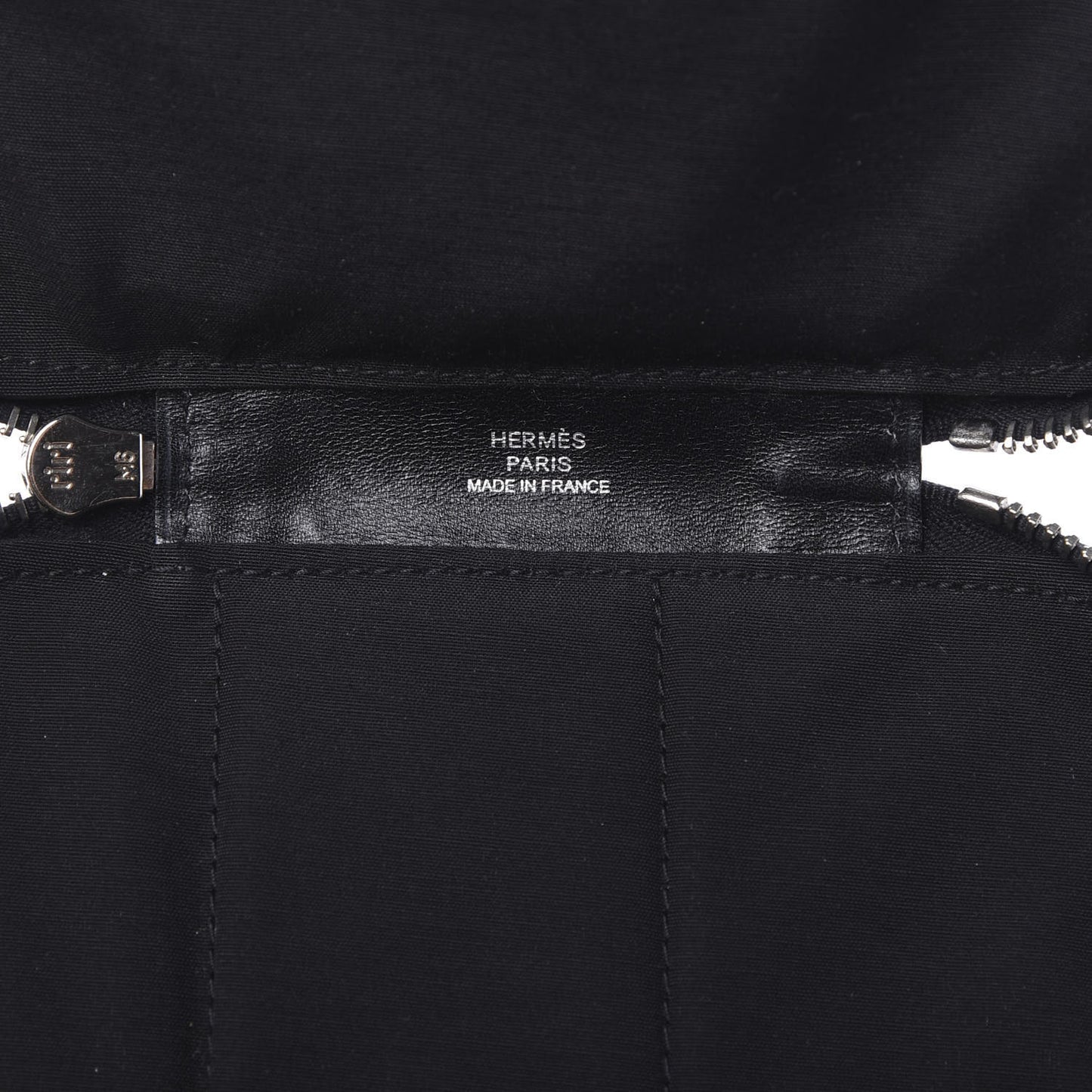 Chamonix Ovni Pochette Black