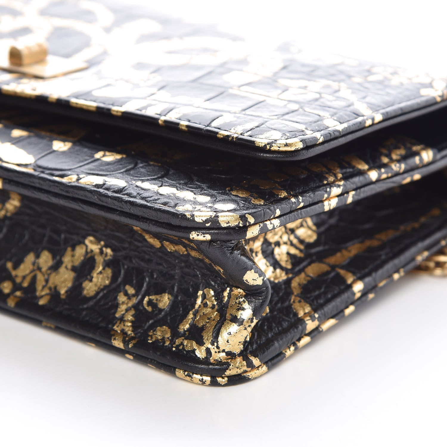 Chanel Calfskin Crocodile Embossed Graffiti 2.55 Cocodile Reissue Wallet On Chain WOC Black Gold 6 of 11