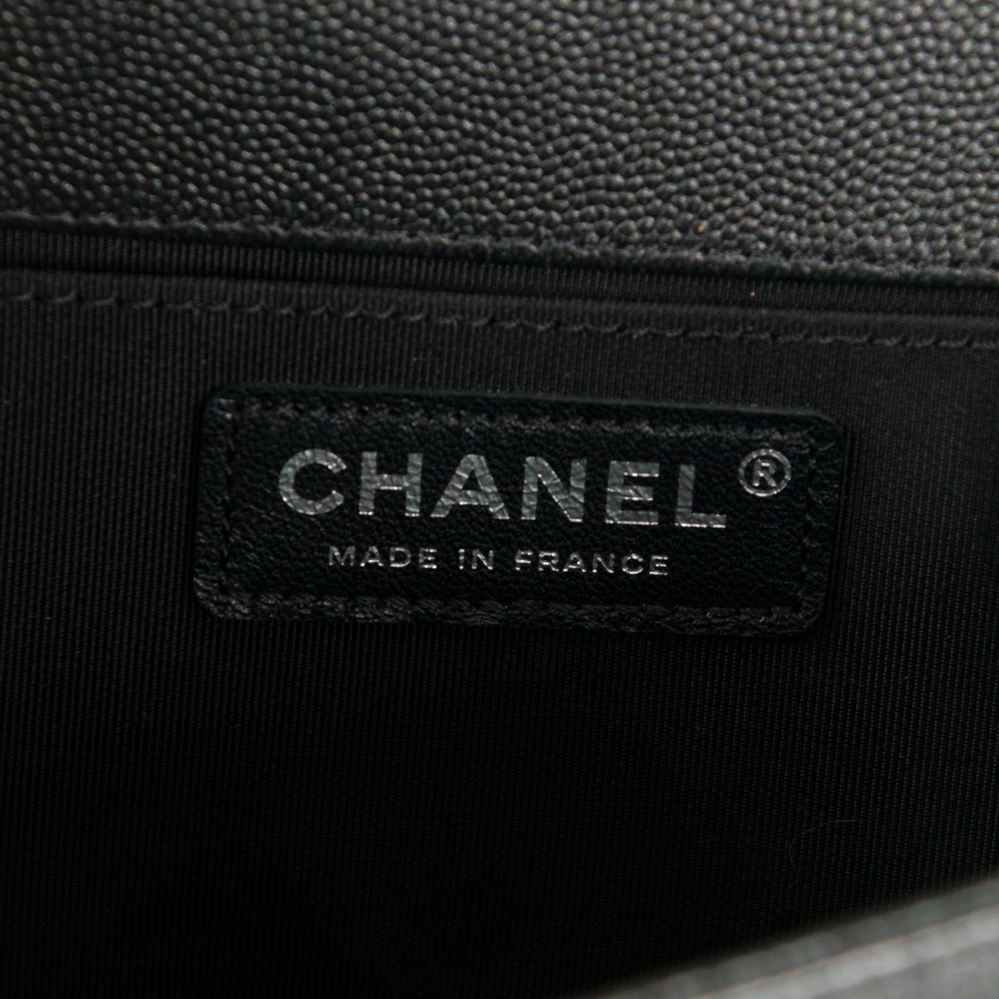 Caviar Quilted Medium Boy Flap So Black