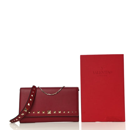 Valentino Garavani Vitello Rockstud Crossbody Wallet On Chain Rubino 9 of 9