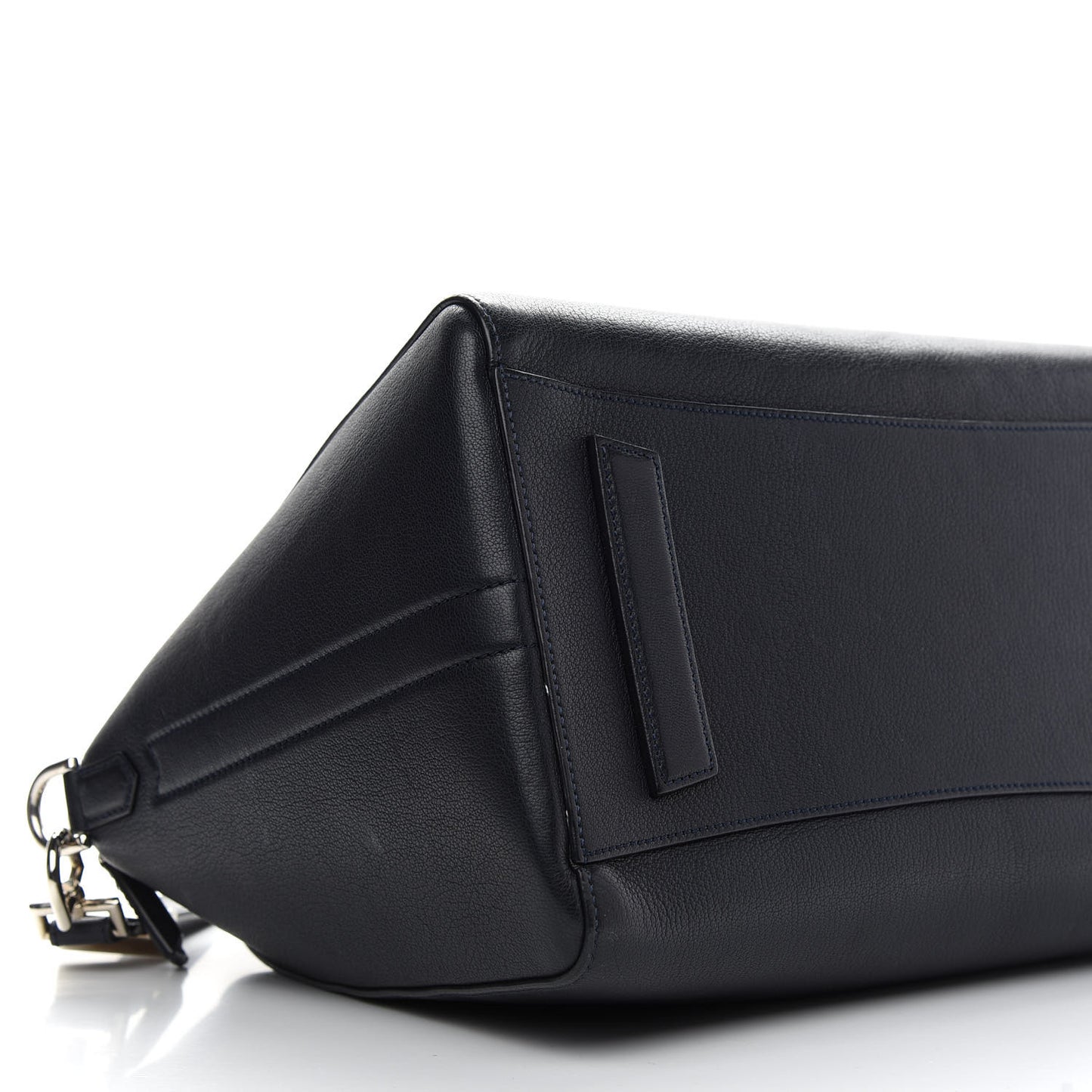 Sugar Goatskin Medium Antigona Navy