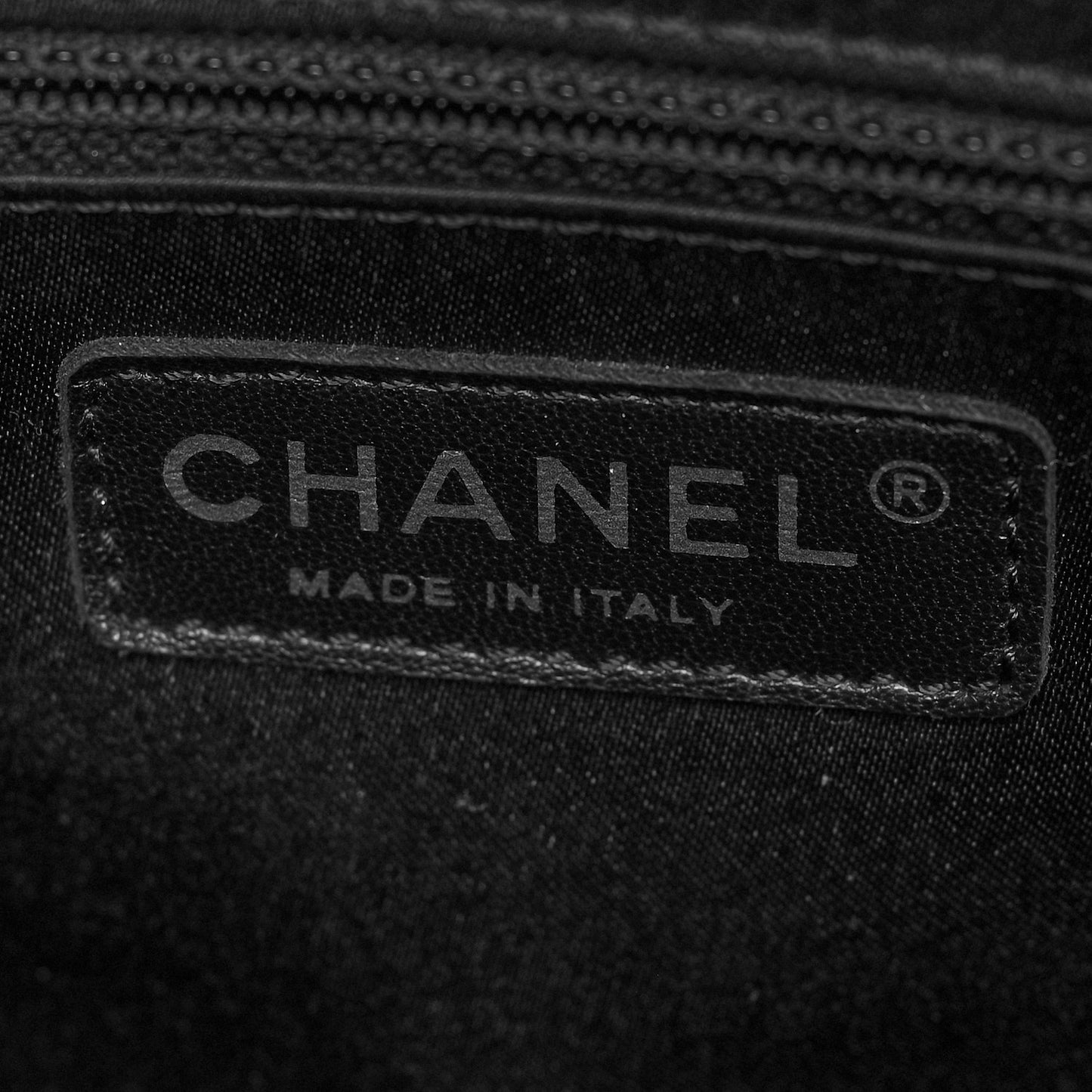 Caviar Quilted XL Grand Shopping Tote GST Black