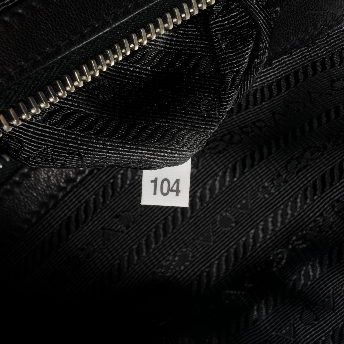 Nappa Delave Tote Black