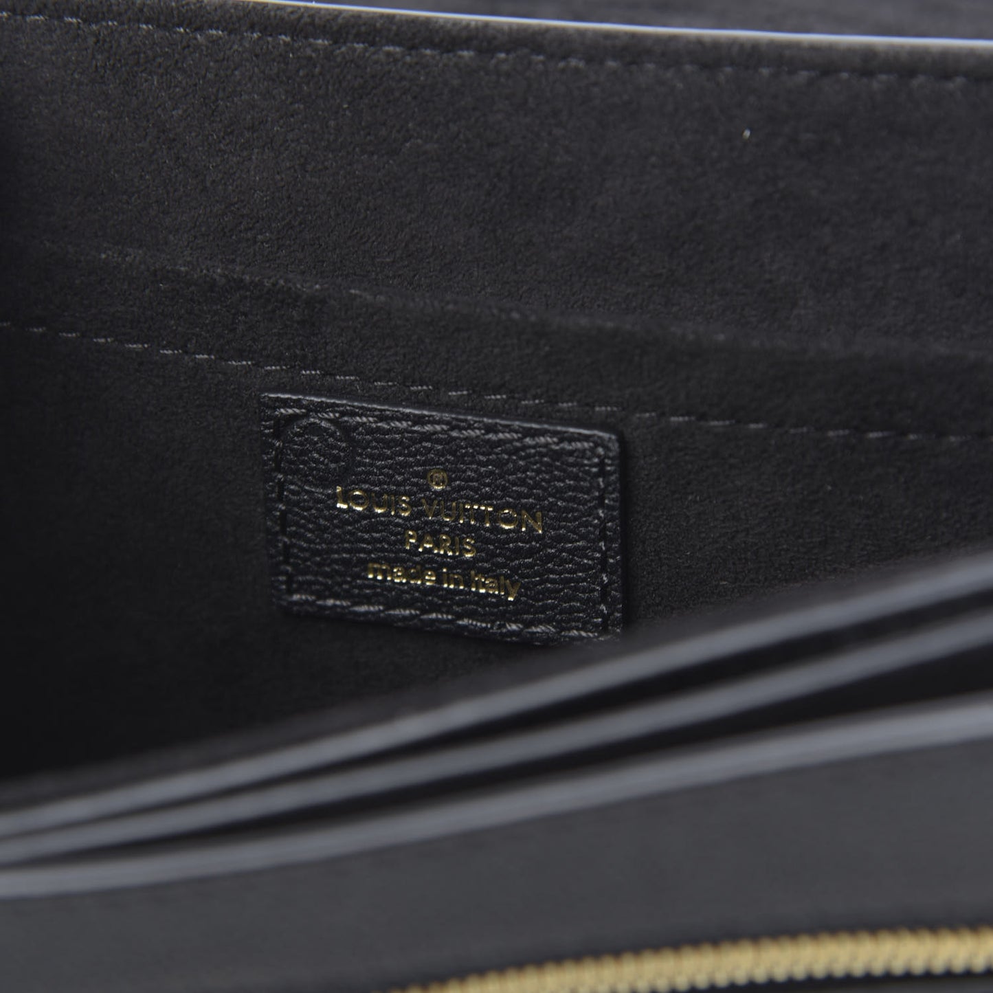 Calfskin Monogram Very Messenger Black