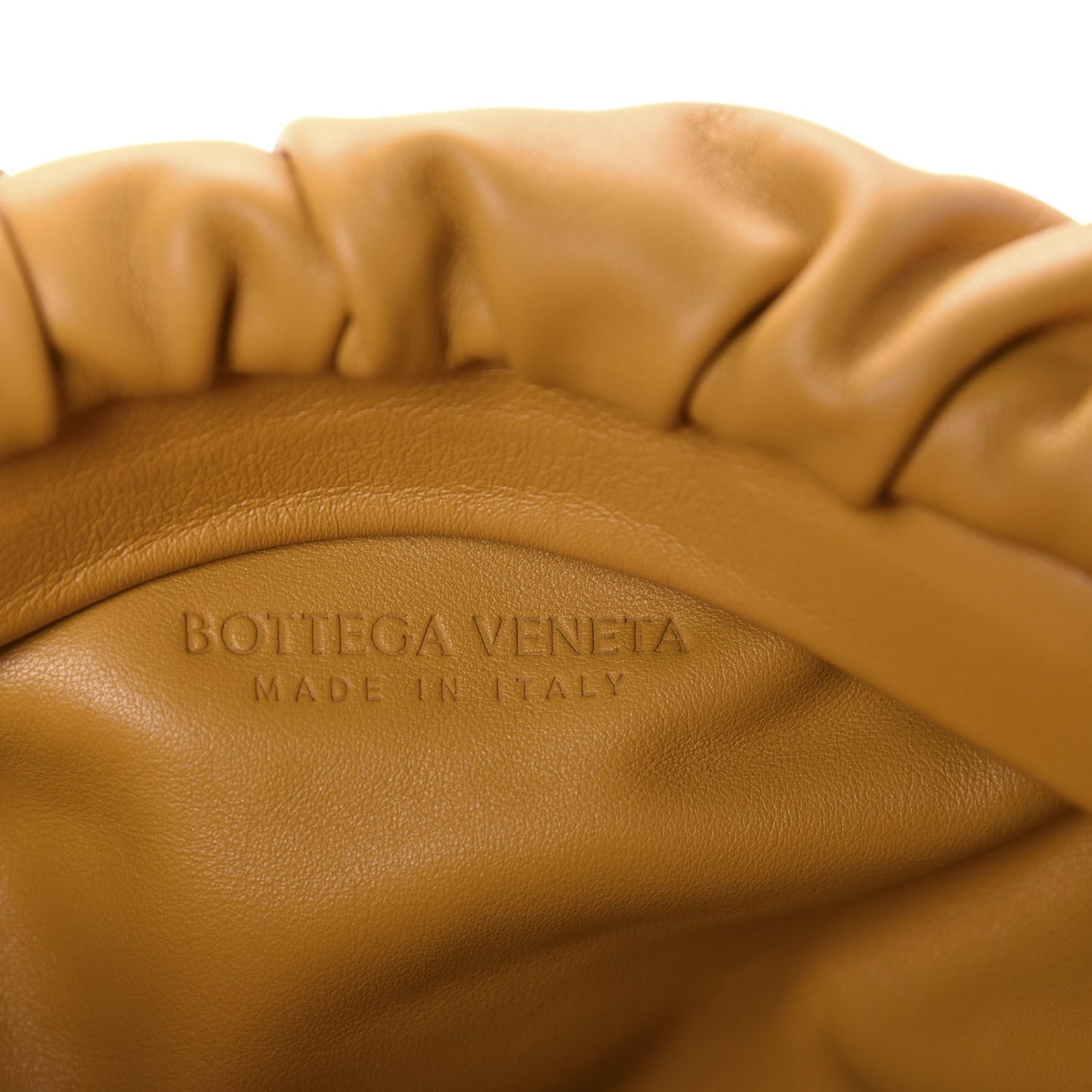 Calfskin The Pouch Chain Ocra