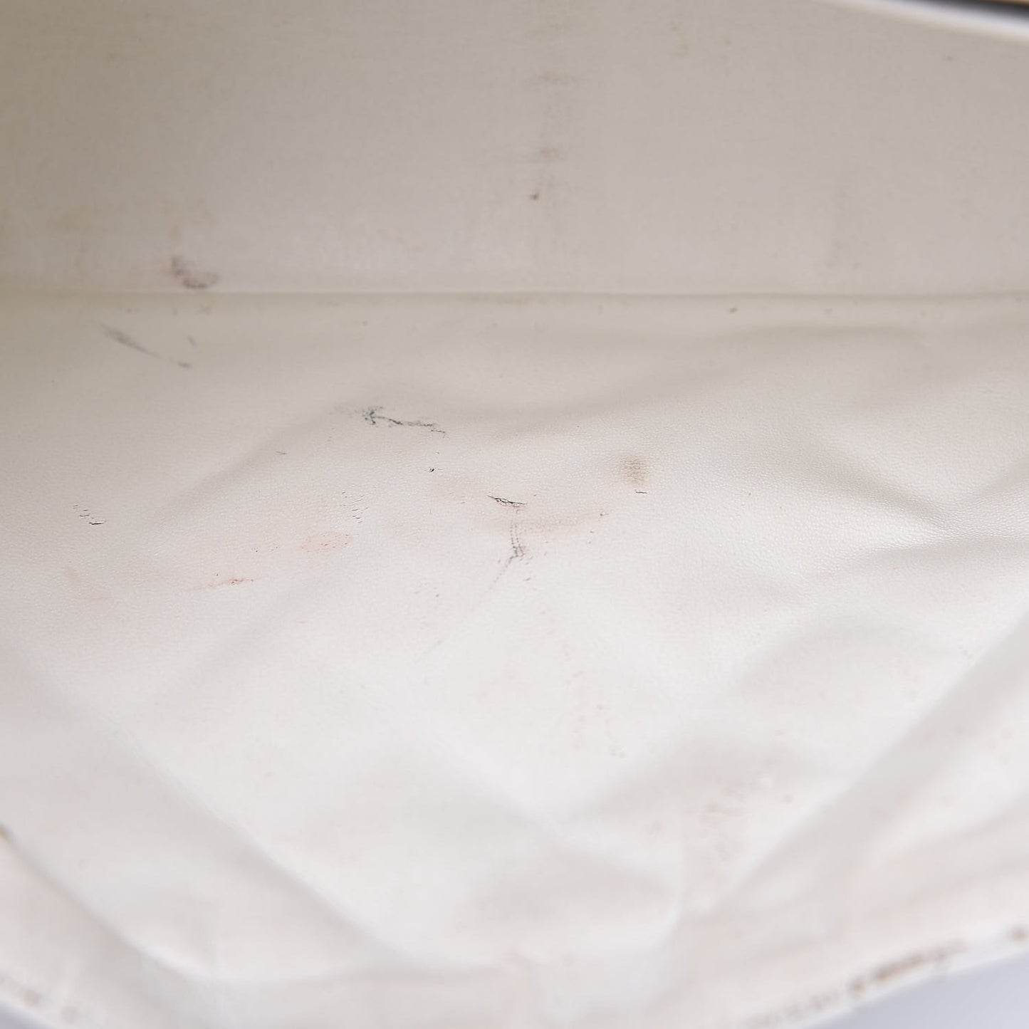 Caviar Quilted Jumbo Single Flap White