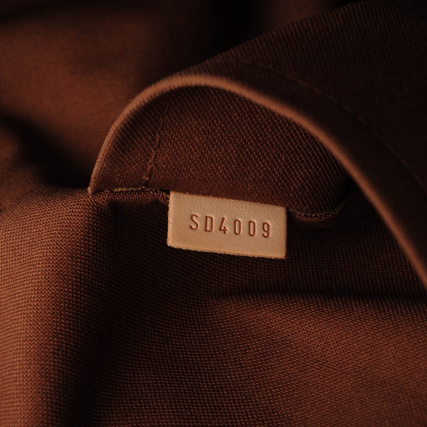 Louis Vuitton Monogram Tivoli GM 7 of 7