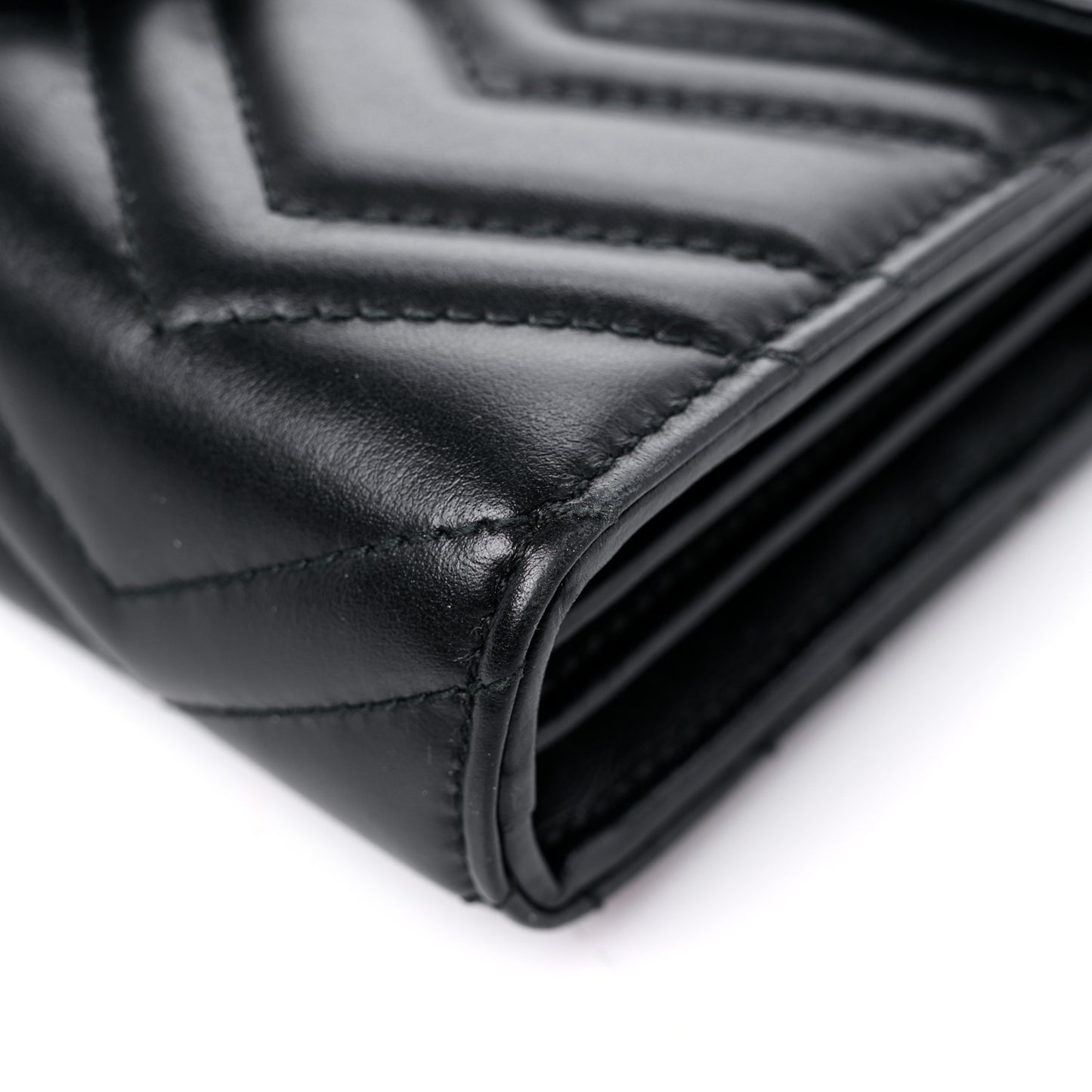 Calfskin Matelasse GG Marmont Chain Wallet Black
