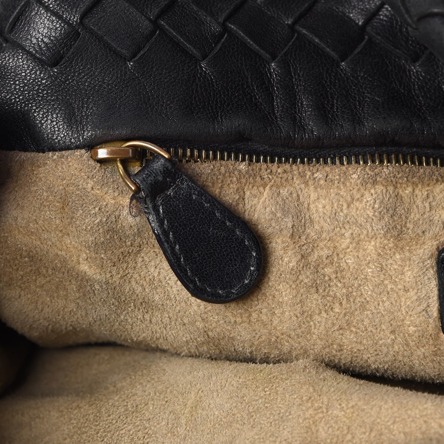 Bottega Veneta Nappa Intrecciato Medium Garda Bag Black 16 of 21