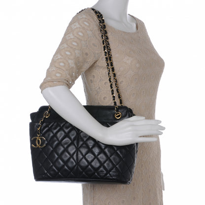 Chanel Lambskin Shoulder Bag Black 2 of 8