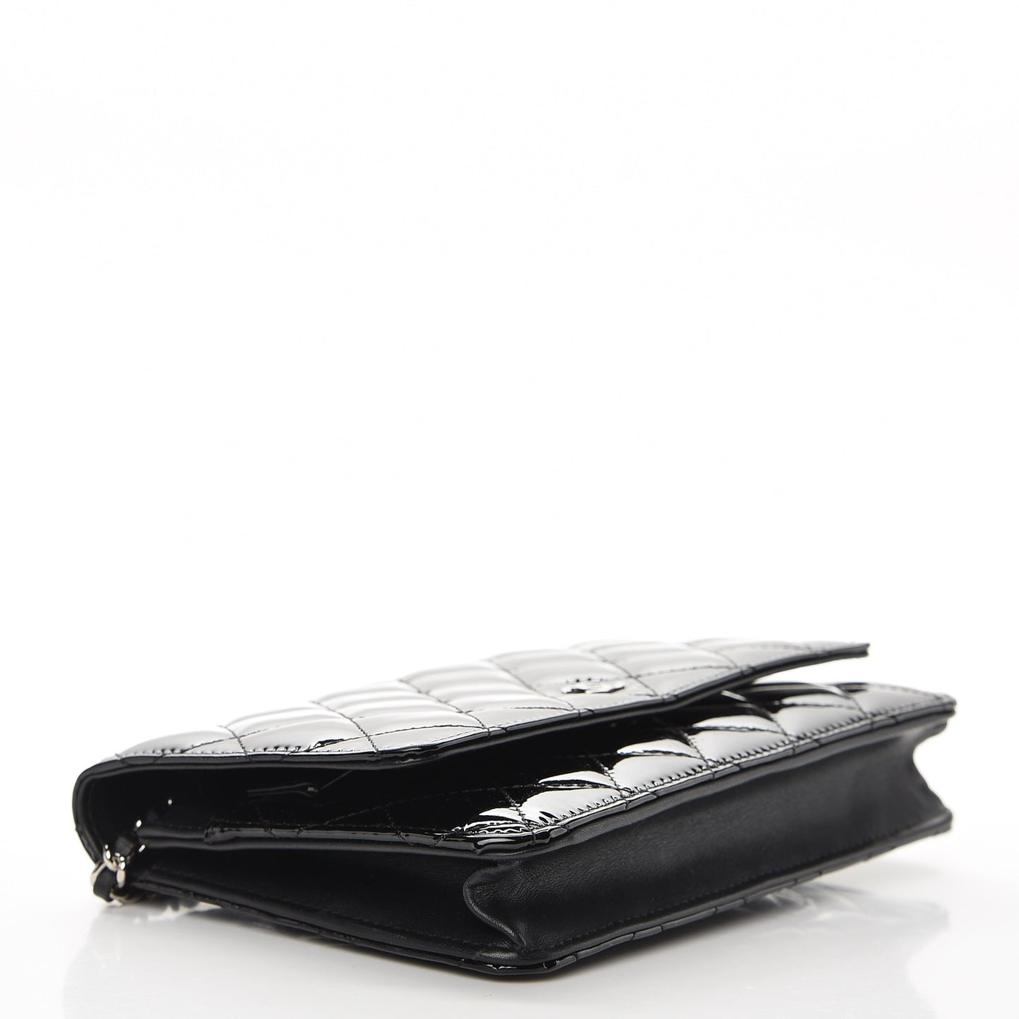 Patent Quilted Wallet On Chain WOC Black