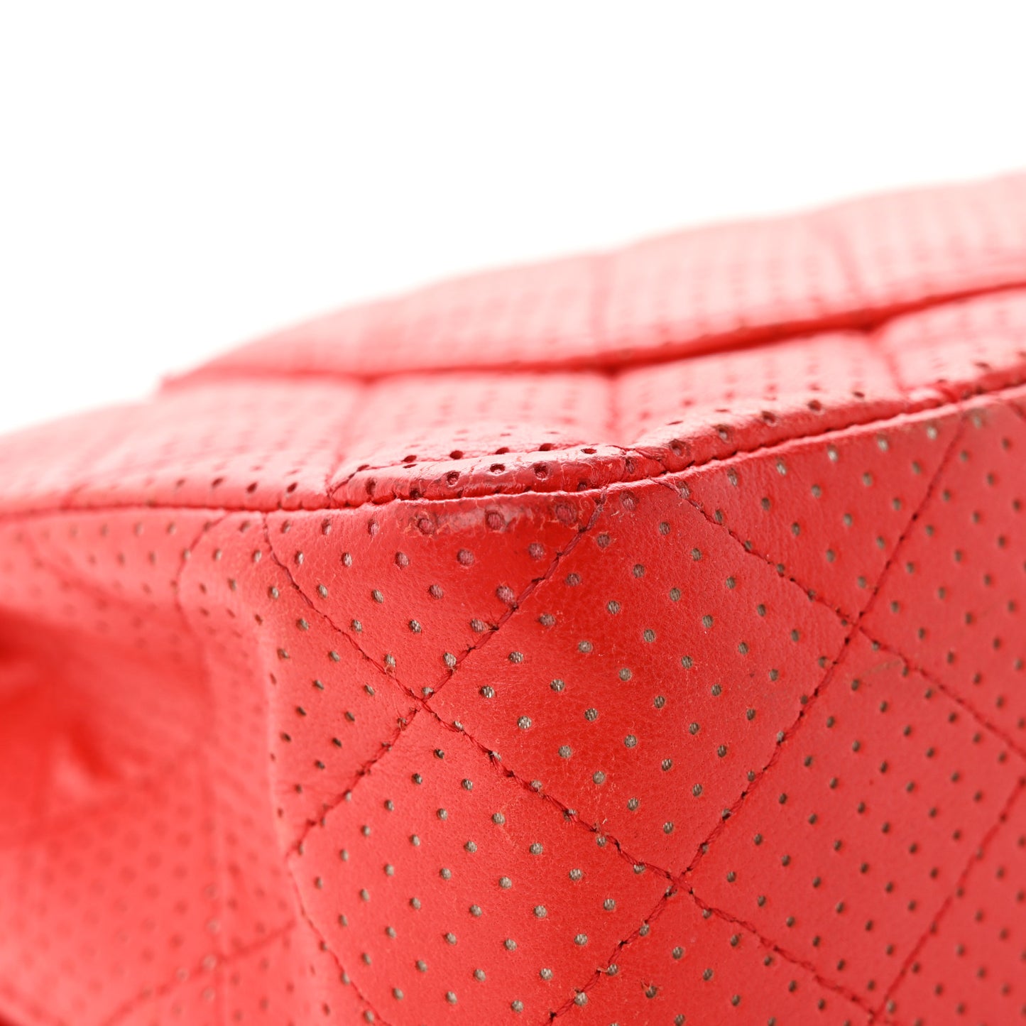 Lambskin Perforated Medium Double Flap Red