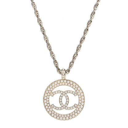 Chanel Pearl CC Round Pendant Necklace Gold 1 of 8