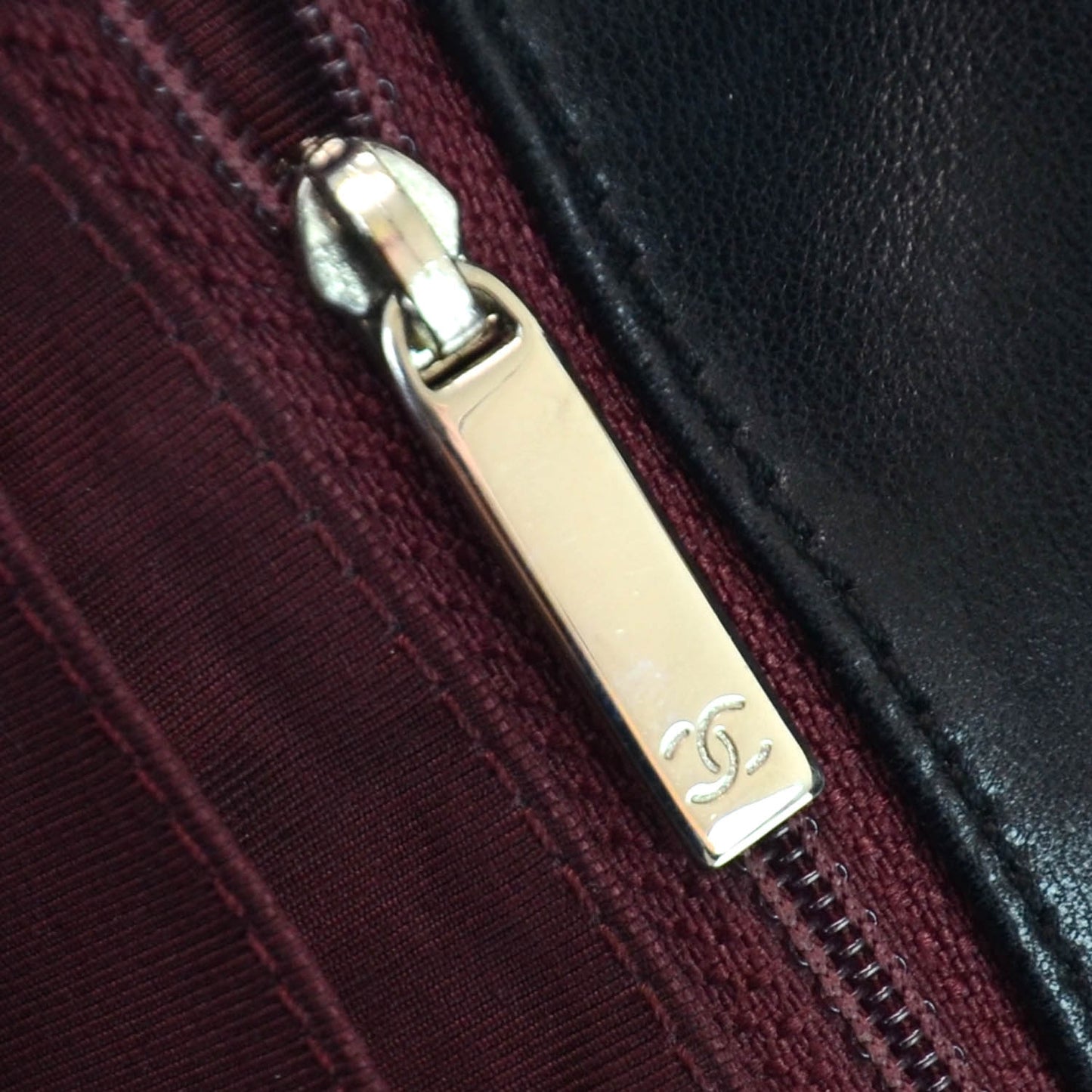 Patent Secret Label Medium Flap Black