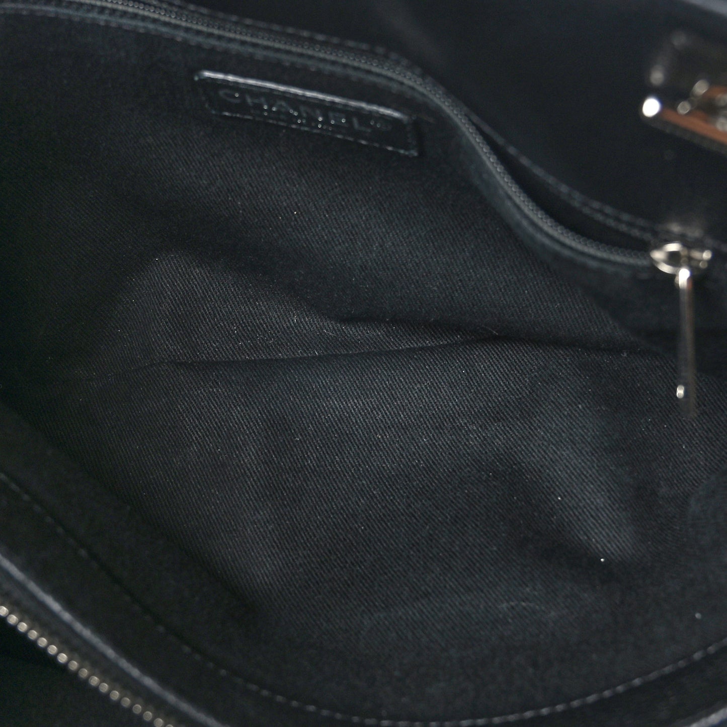 Caviar Quilted CC Timeless Soft Tote Black