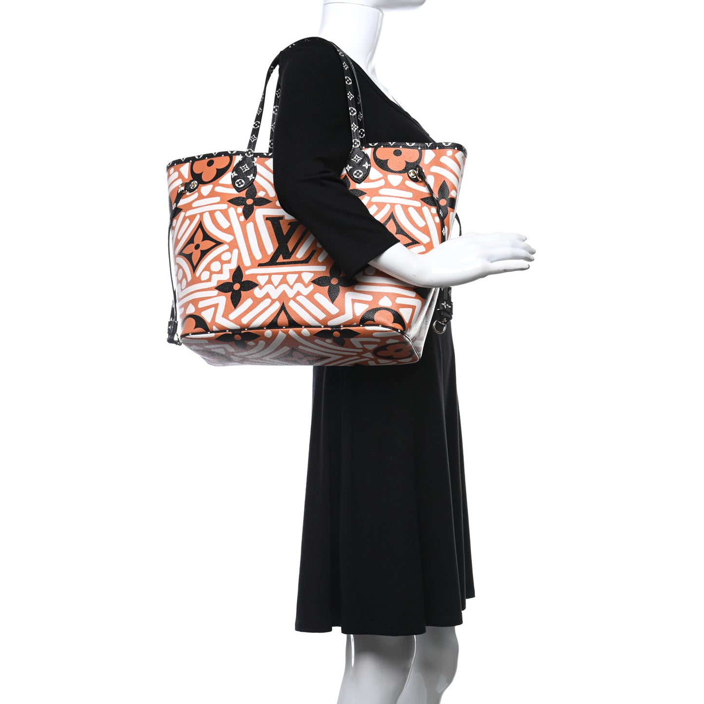 Monogram Giant Crafty Neverfull MM Creme Caramel