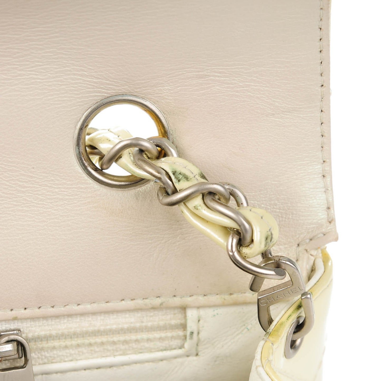 Patent Quilted Medium Single Flap Pearl