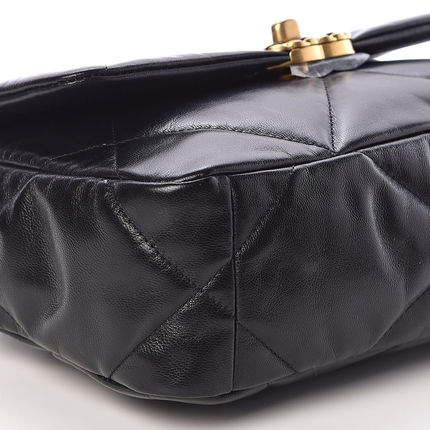 Goatskin Quilted Medium 19 Flap Black