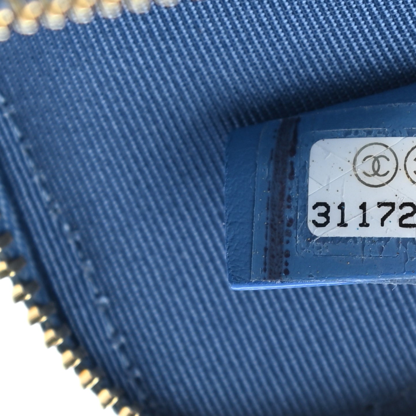 Caviar Quilted Zip Card Holder Wallet Blue