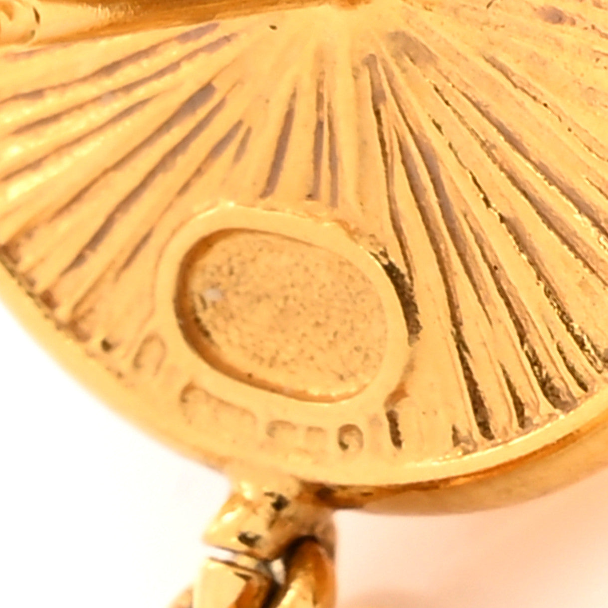 Metal Round CC Medallion Drop Earrings Gold