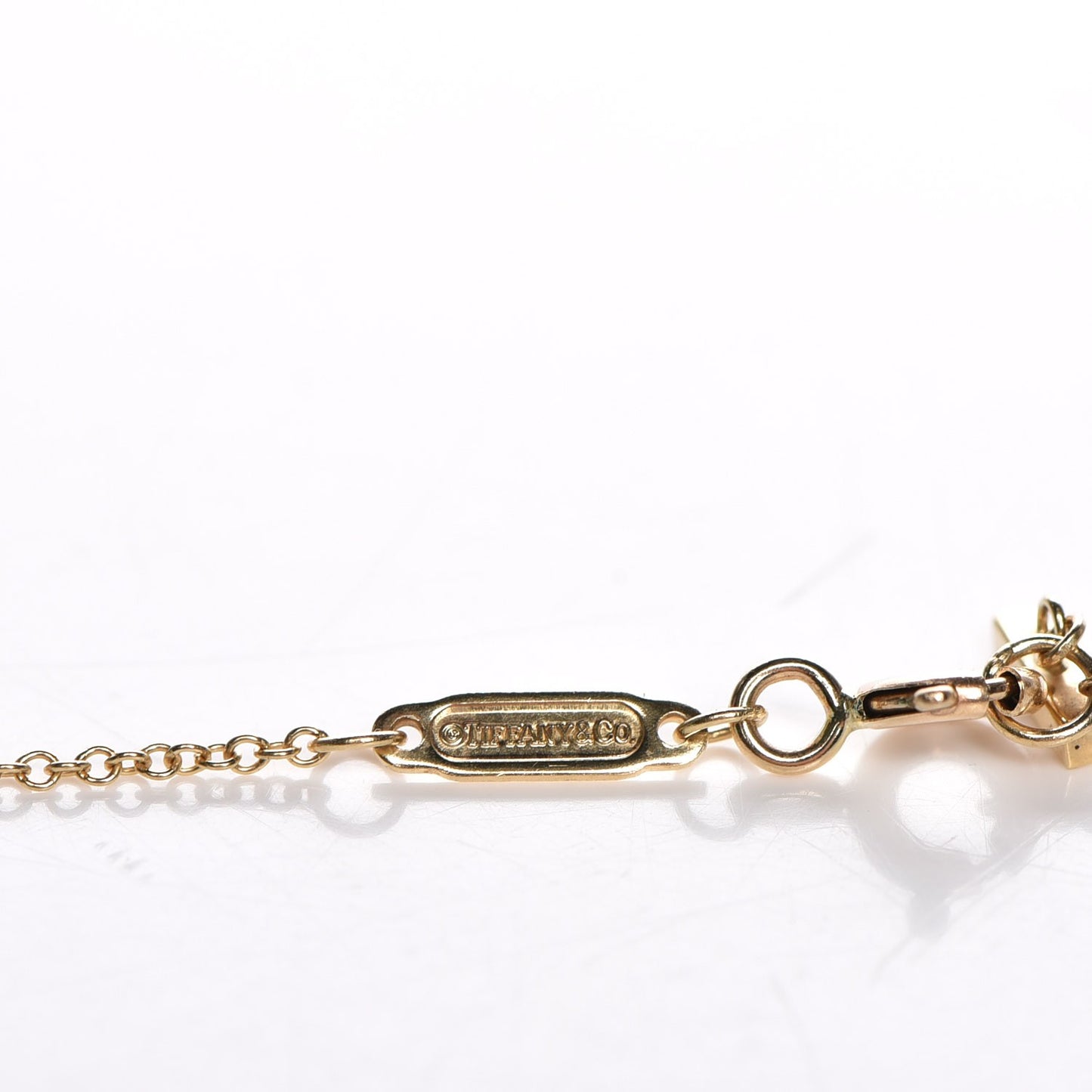 18K Yellow Gold Large T Smile Pendant Necklace