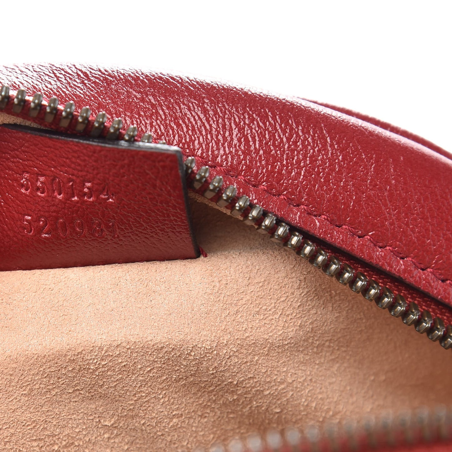 Glazed Calfskin Matelasse Heart Mini GG Marmont Round Shoulder Bag Romantic Cerise