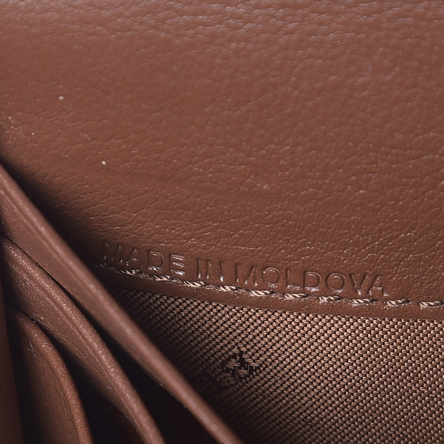 Burberry Derby Calfskin House Check Henley Wallet On Chain Tan 7 of 8