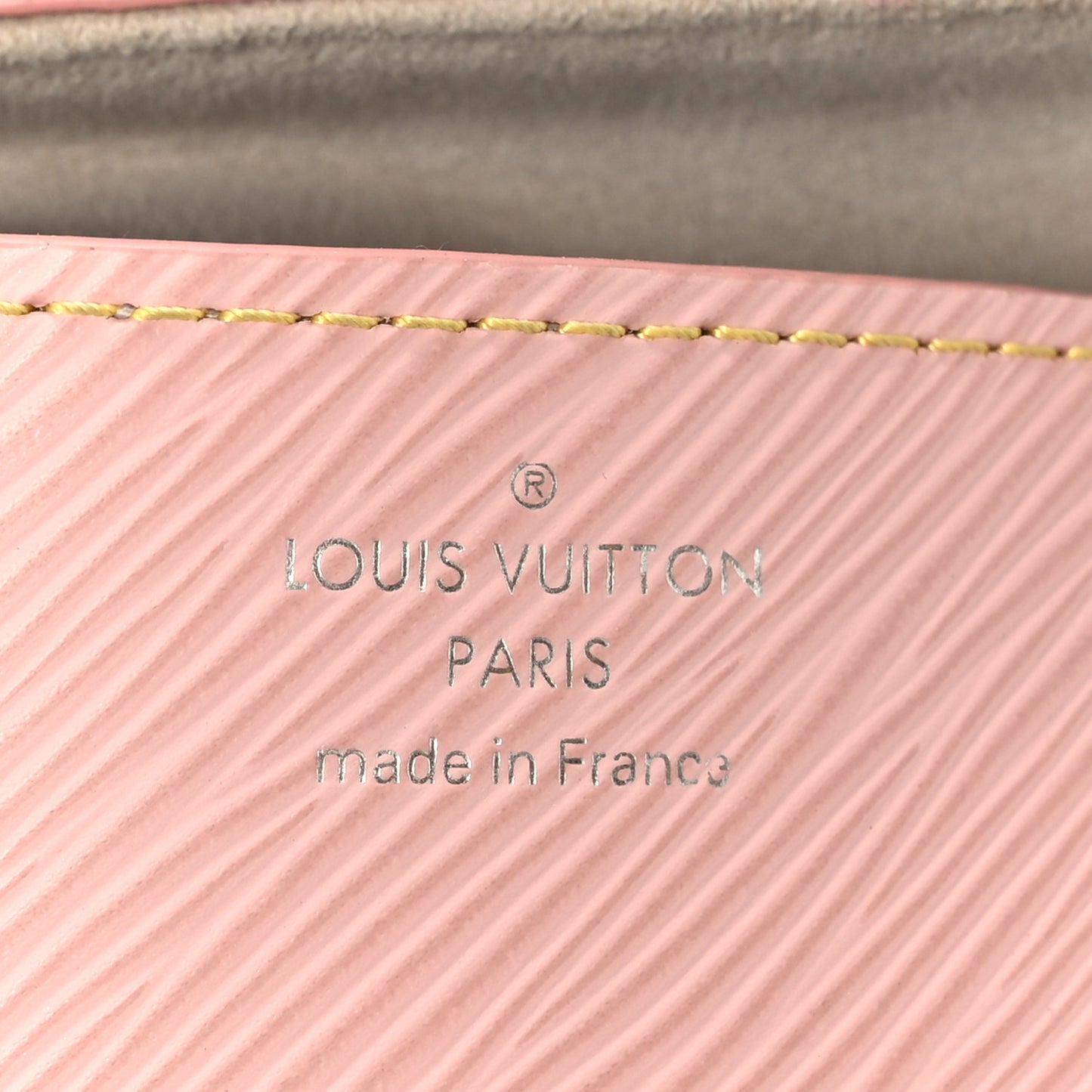 Epi Twist Shoulder Bag MM Rose Ballerine